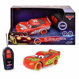   Verdák Glow Racers Villám McQueen távirányítós autó 1/32