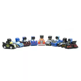   YuMe Batman meglepetés Batmobil chibi figura és kisautó (többféle)