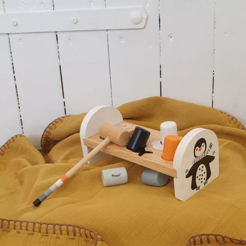 Pingvines Fa Kalapáló Játék