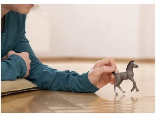 Schleich Cseval de Selle Francais csikó