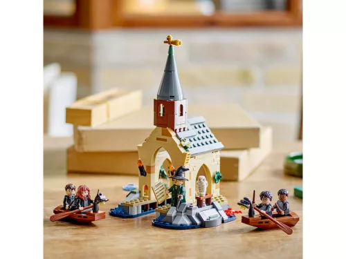 LEGO Harry Potter 76426 A Roxfort Kastély Csónakháza