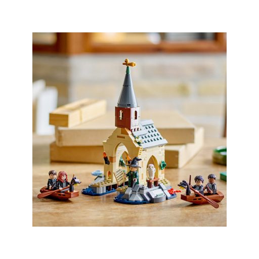 LEGO Harry Potter 76426 A Roxfort Kastély Csónakháza