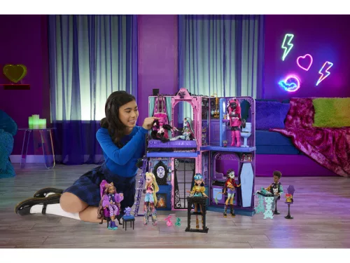 Monster High szörnyszálló