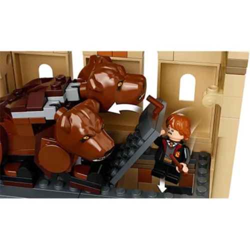 LEGO® Harry Potter™ - Roxfort - Találkozás Bolyhoskával (76387)