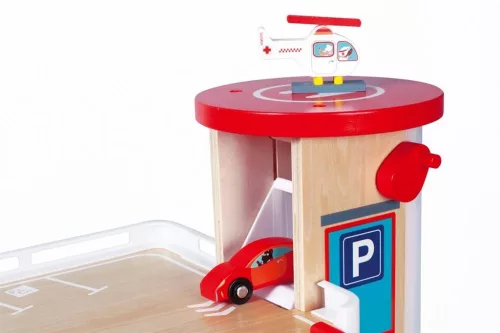 Parkolóház fából