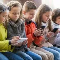 Csempésszünk változatosságot a nyári szünetbe: Játékok és kreatív elfoglaltságok a gyerekeknek mobil